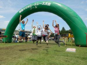 いつもより、高めに飛んでおります♪