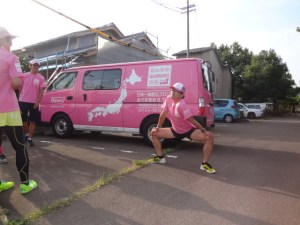 スタート間近の三宅アップの様子、スタッフの方に撮って頂きました。